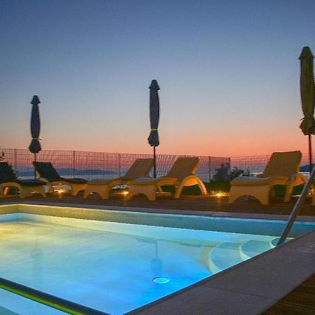 Pantheon Hotel & Suites Nerotriviá Esterno foto